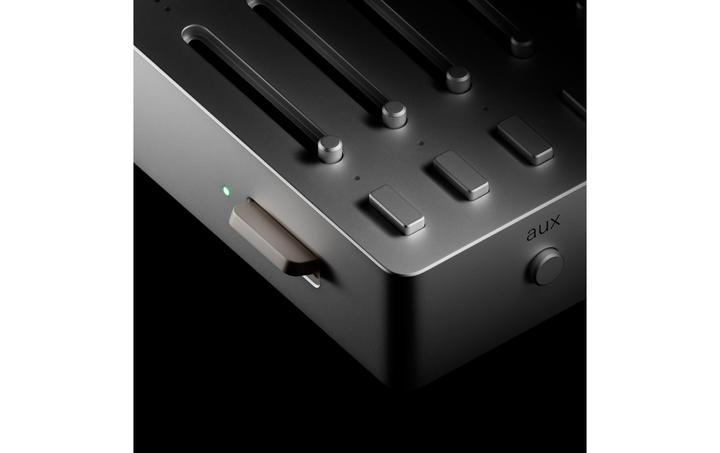 Actual product image Teenage Engineering TX-6 (Line-mixer)