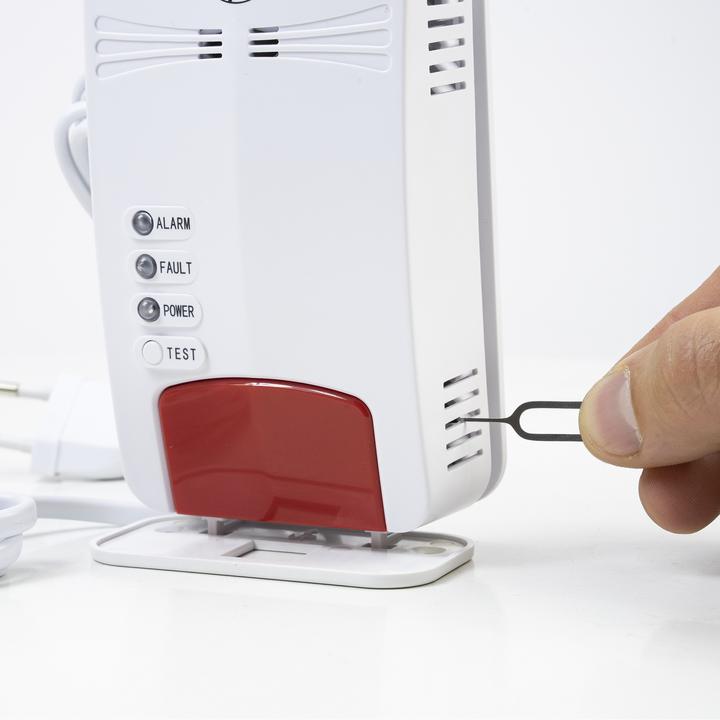 Actual product image PNI Intelligent gas sensor and solenoid valve Safe House Smart Gas 300 WiFi package with acoustic