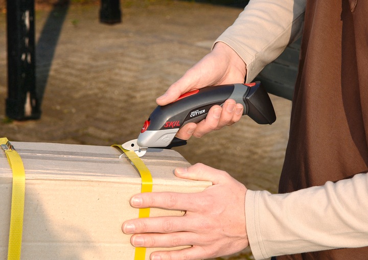 Image du produit Skil Cisaille sans fil Multi-Cutter 2900 AJ + 4 têtes de coupe 1 batterie, outil de coupe