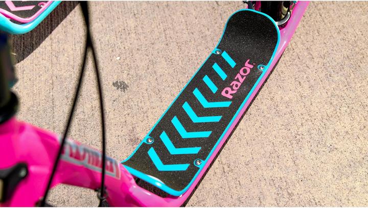 Produktbild Razor Scooter Flashback Pink