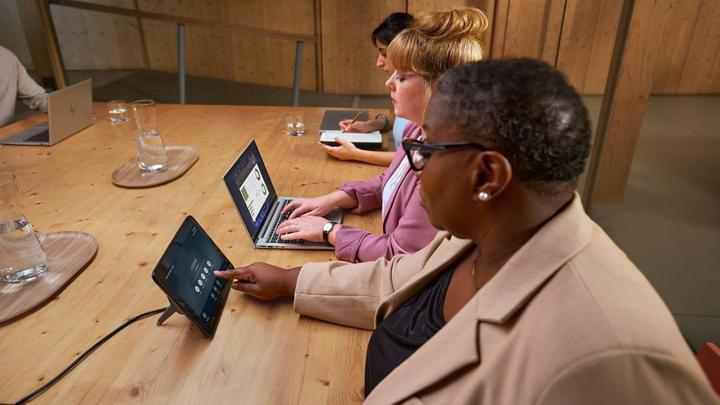 Productafbeelding HP EliteBook 1040 G11 (14", 512 GB, 16 GB, DE, Intel Core Ultra 5 125H)