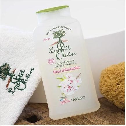 Actual product image Le Petit Olivier Shower Almond Blossom (500 ml)