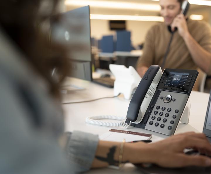 Image du produit HP Poly Edge E320 IP PH PoE-e