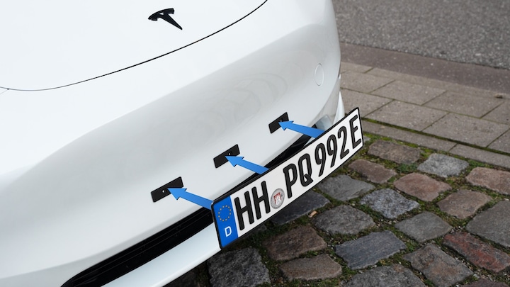 Actual product image Ivality Legaler Magnet-Kennzeichenhalter für Tesla Model 3/Y (Front + rear)
