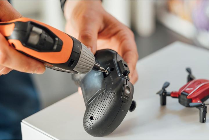Actual product image Black & Decker BCF611CK (Rechargeable battery operated)