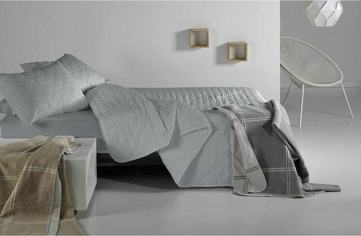 Produktbild Pierre Cardin Bedspread (quilt) DOTS Pearl Gray Single (2 Pieces) (270 x 180 cm)
