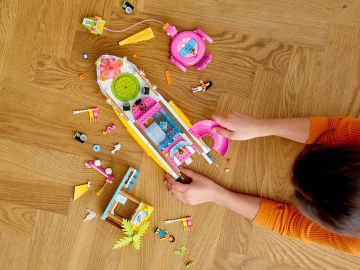 Produktbild LEGO Partyboot von Heartlake City (41433, LEGO Friends)