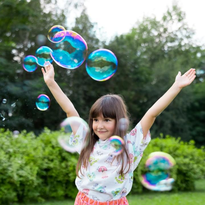 Actual product image Russell Liquid for large soap bubbles