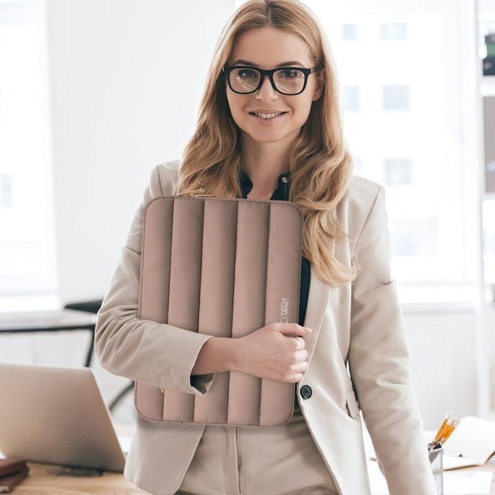 Immagine prodotto Tech-Protect Tech-Protett Fluffy Laptoptasche 15-16 – Braun (16")