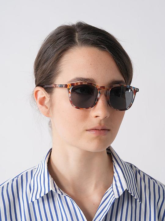 Actual product image Izipizi Sunglasses