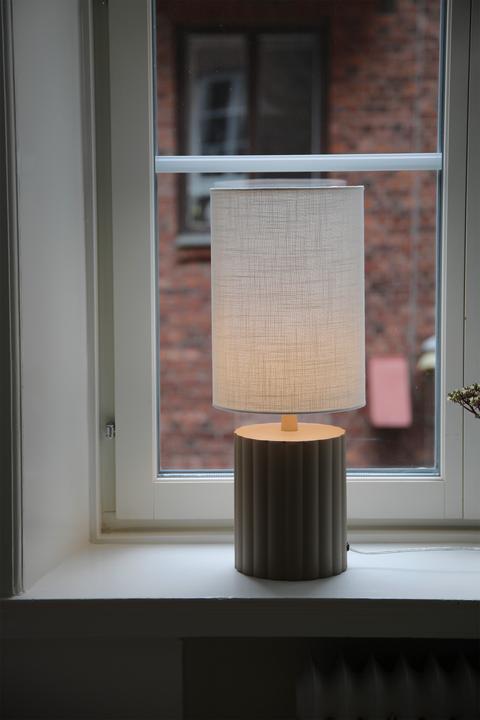 Produktbild Markslöjd Tischleuchte CAN Beige 57 cm, Betriebsart: Netzbetrieb (E27)