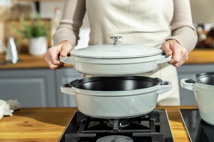 Actual product image Staub Cocotte (24 cm, Pan set + pot set, Cast iron)