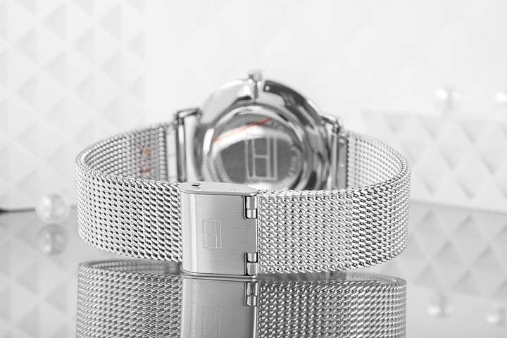 Actual product image Tommy Hilfiger Tea (Analogue wristwatch, 35 mm)
