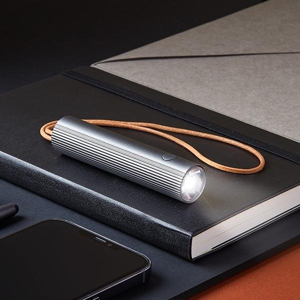 Productafbeelding Lexon Brelok z latarką Fijn szary