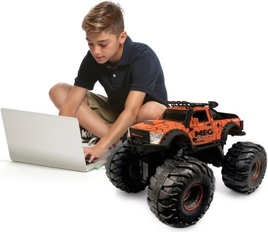 Actual product image New Bright Meg-Zilla 1:8 R/C - Orange (471182)
