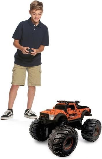Actual product image New Bright Meg-Zilla 1:8 R/C - Orange (471182)