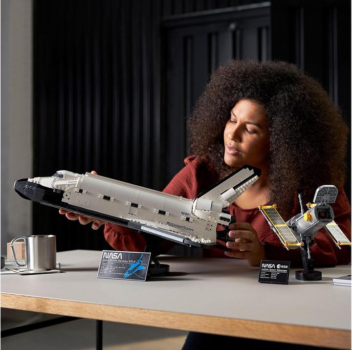 Image du produit LEGO Navette spatiale Discovery de la NASA (10283, LEGO difficiles à trouver)