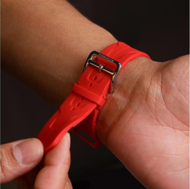 Actual product image Vonmählen A. R. Exclusive Band - 40|41|42mm - One Size (Silicone, Stainless steel)