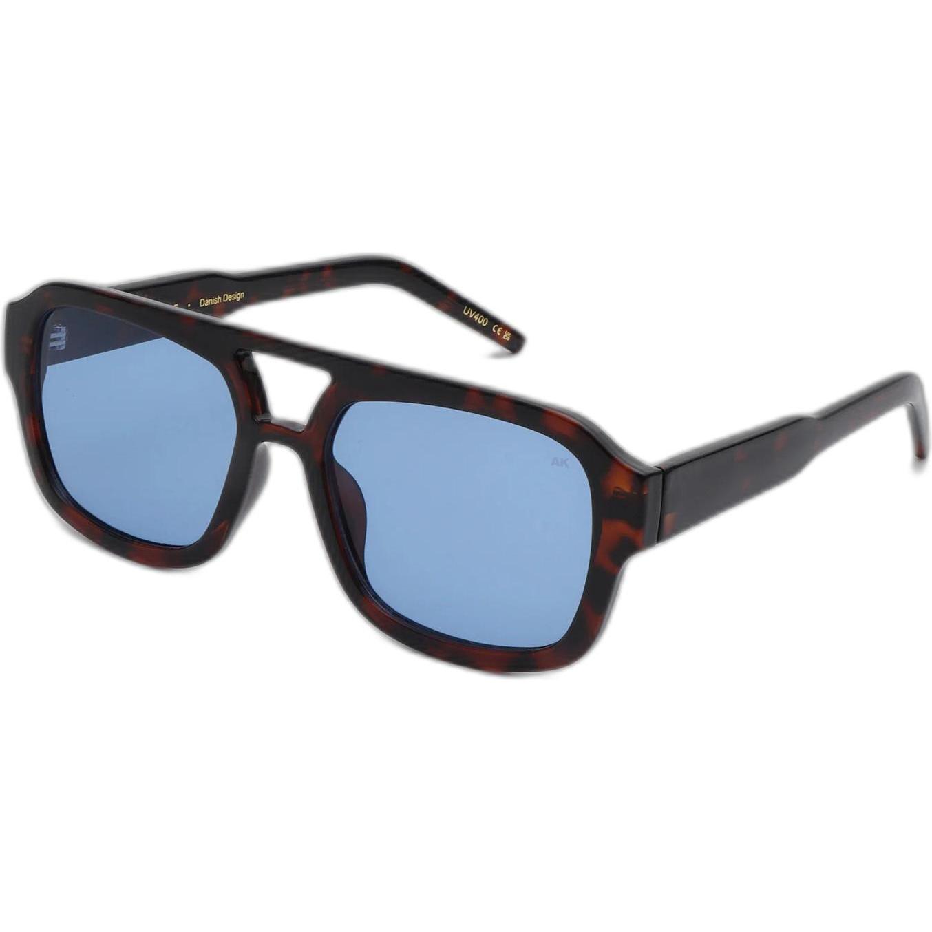 A.Kjærbede, Sonnenbrille, Kaya