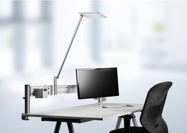 Produktbild Novus Attenzia LED Lampe mit SlatWal 1708Im/silber/inkl. SlatWalladapter (1708 lm)