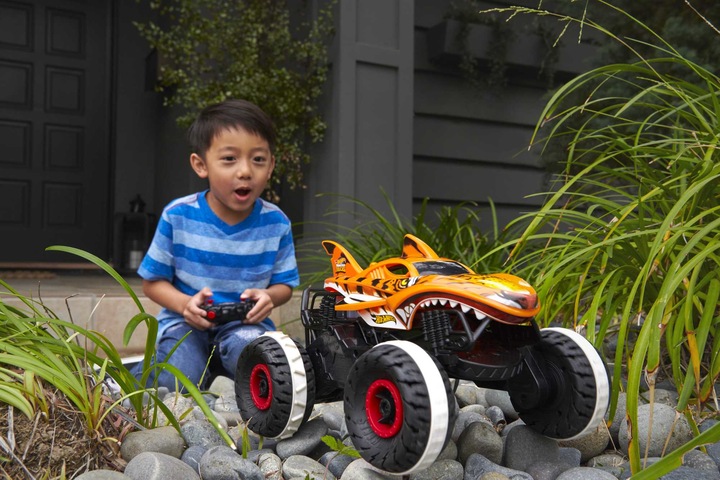 Produktbild Hot Wheels Monster Trucks Tiger Shark