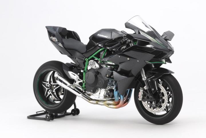 Actual product image Tamiya Kawasaki Ninja H2R