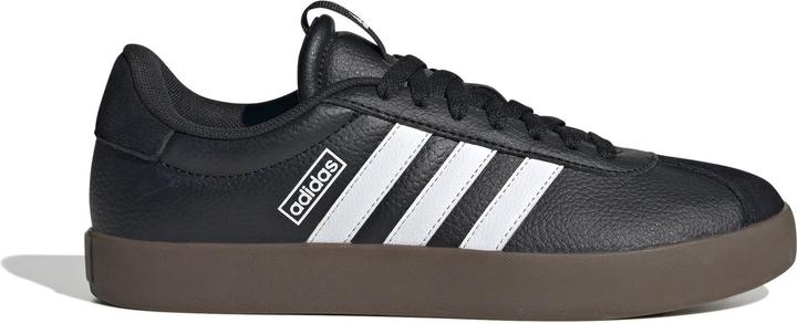 Core Black, FTWR White, Gum5