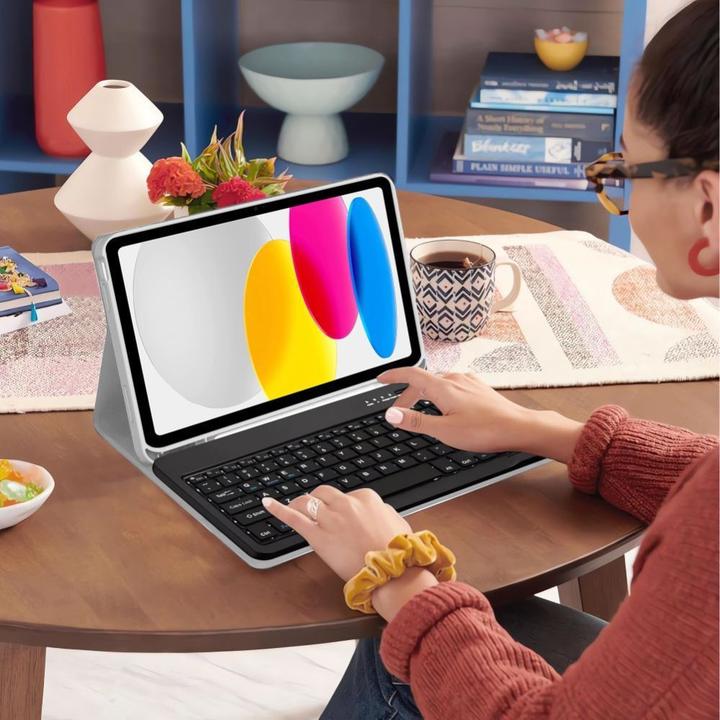 Produktbild Tech-Protect SC Pen + Keyboard Case for iPad 10.9 2022 (10th gen.) / 11 2025 (11th gen.) - Gray (US, Apple iPad 2022 (10. Gen), Apple iPad 2025 (11. Gen))