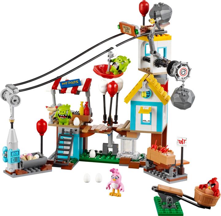 Actual product image LEGO Angry Birds Pig City Teardown (75824)
