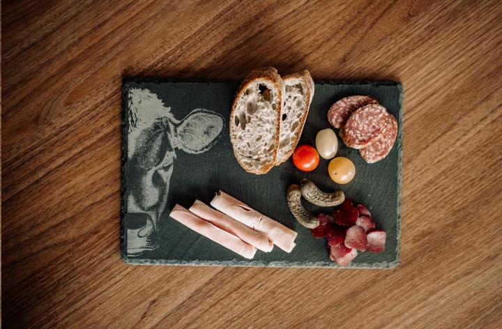 Produktbild Kadastar Servierplatte Kuh Zoom Anthrazit