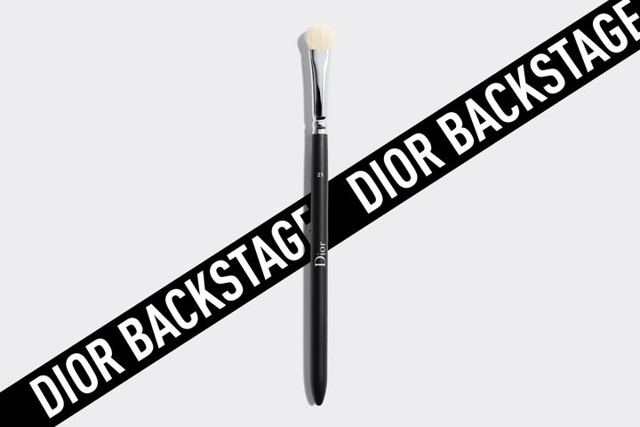 Actual product image Dior Eye Shadow Shader Brush N°21 (Eyebrows)