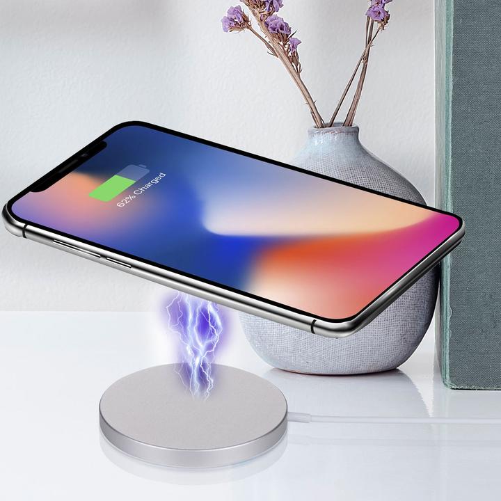 Produktbild Grundig Qi Ladestation mit integriertem USB Kabel, 15 W (15 W)