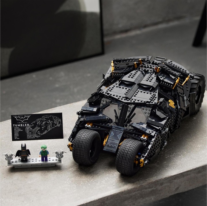 Actual product image LEGO Batmobile Tumbler (76240, LEGO DC, LEGO Rare Sets)