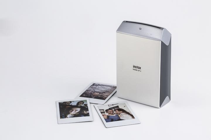 Actual product image Fujifilm Instax Share SP-2 Silver (Thermal printing, Colour)