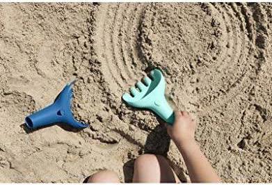 Actual product image Quut Beach Set 3: 1 Alto + 1 Raki in mesh beach bag