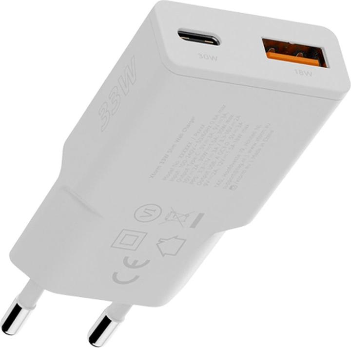 Produktbild Xtorm 1x USB-C, 1x USB-A 18W Go2 SlimLine (33 W)