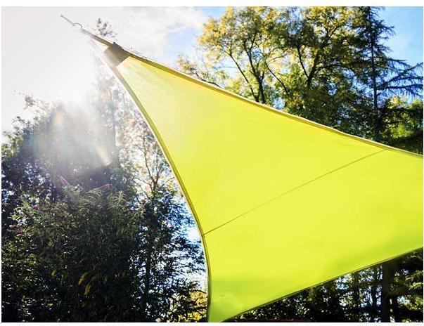 Produktbild Perel SONNENSEGEL MIT LED-BELEUCHTUNG - DREIECKIG - 3.6 x 3.6 x 3.6 m - LIMONENGRÜN