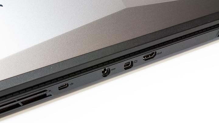 Actual product image Captiva I69-196 (17.30", Intel Core i7-12700H, 16 GB, 1000 GB, DE)