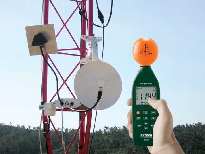 Actual product image Extech Instruments EMF field strength meter, 10