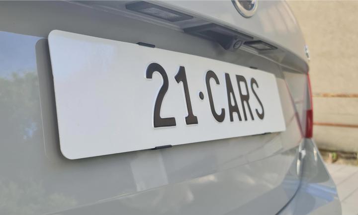 Produktbild 21cars Klick Kennzeichenhalter Langformat (Front, Langformat)