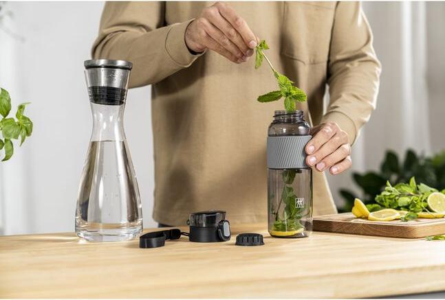 Produktbild Zwilling Trinkflasche BPA-frei, Wasserflasche für Fitness (0.68 l)