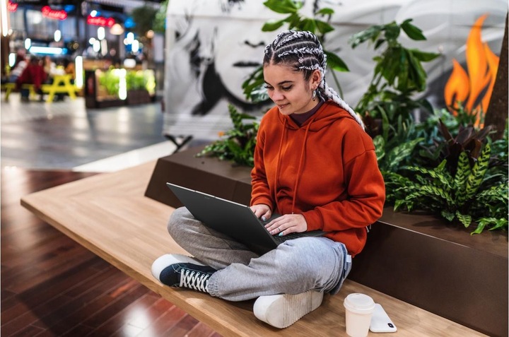 Produktbild Acer Swift Go 16 OLED (16", Intel Core Ultra 9 185H, 32 GB, 1000 GB, CH)