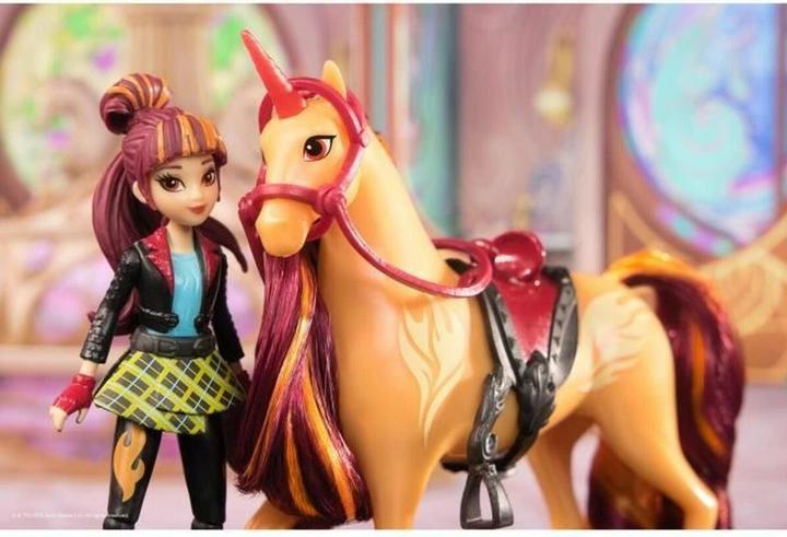 Actual product image Unicorn Academy Valentina & Cinder