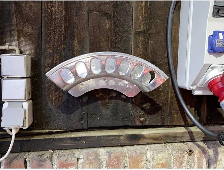 Actual product image Berger & Schröter Wall mount standard