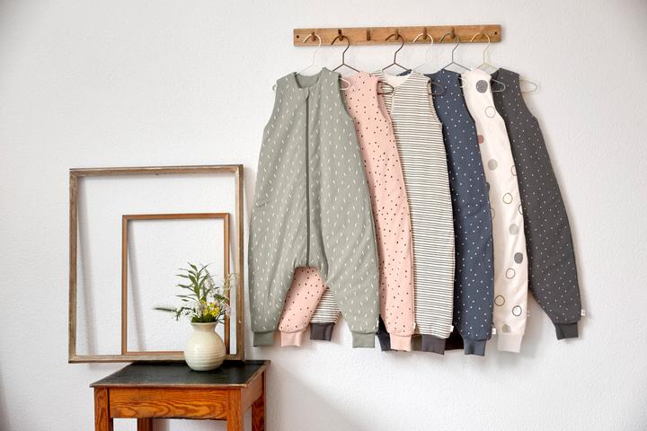 Immagine prodotto Lässig Tutina da notte Dots (92 cm, 2,5 TOG, Tutto l'anno)