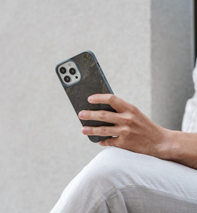 Produktbild Woodcessories Bumper Case MagSafe (Apple iPhone 15 Pro Max)