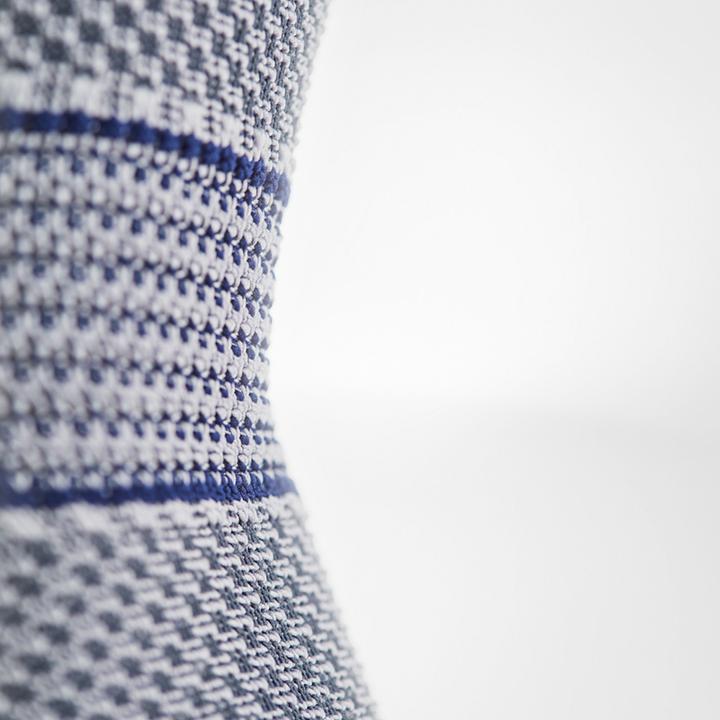 Actual product image GenuTrain S Aktivbandage Grösse 6 links titan (6)