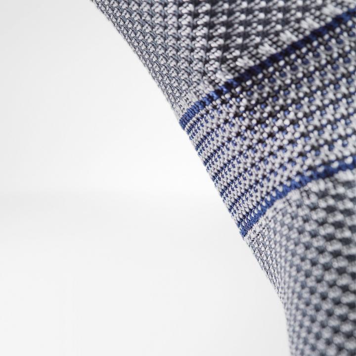 Actual product image GenuTrain S Aktivbandage Grösse 6 links titan (6)