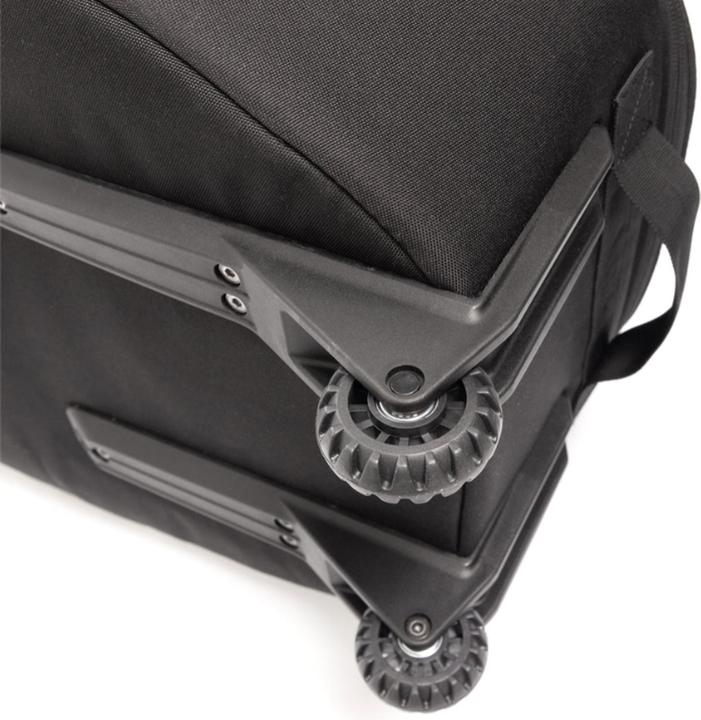 Actual product image Ocean & Earth Apex Triple Wheel Fish Boardbag