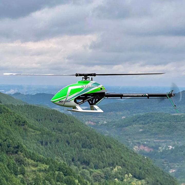 Produktbild OMP Hobby Helikopter M4 Max Grün, Bausatz